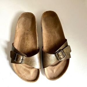 😎🌻- !! - Size 38 US 7 -7.5  Birkenstock Madrid Sandals - $ 59 Bronze.
